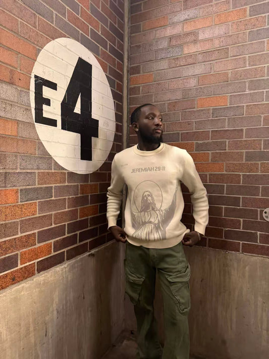 DREAM CLUB SWEATER